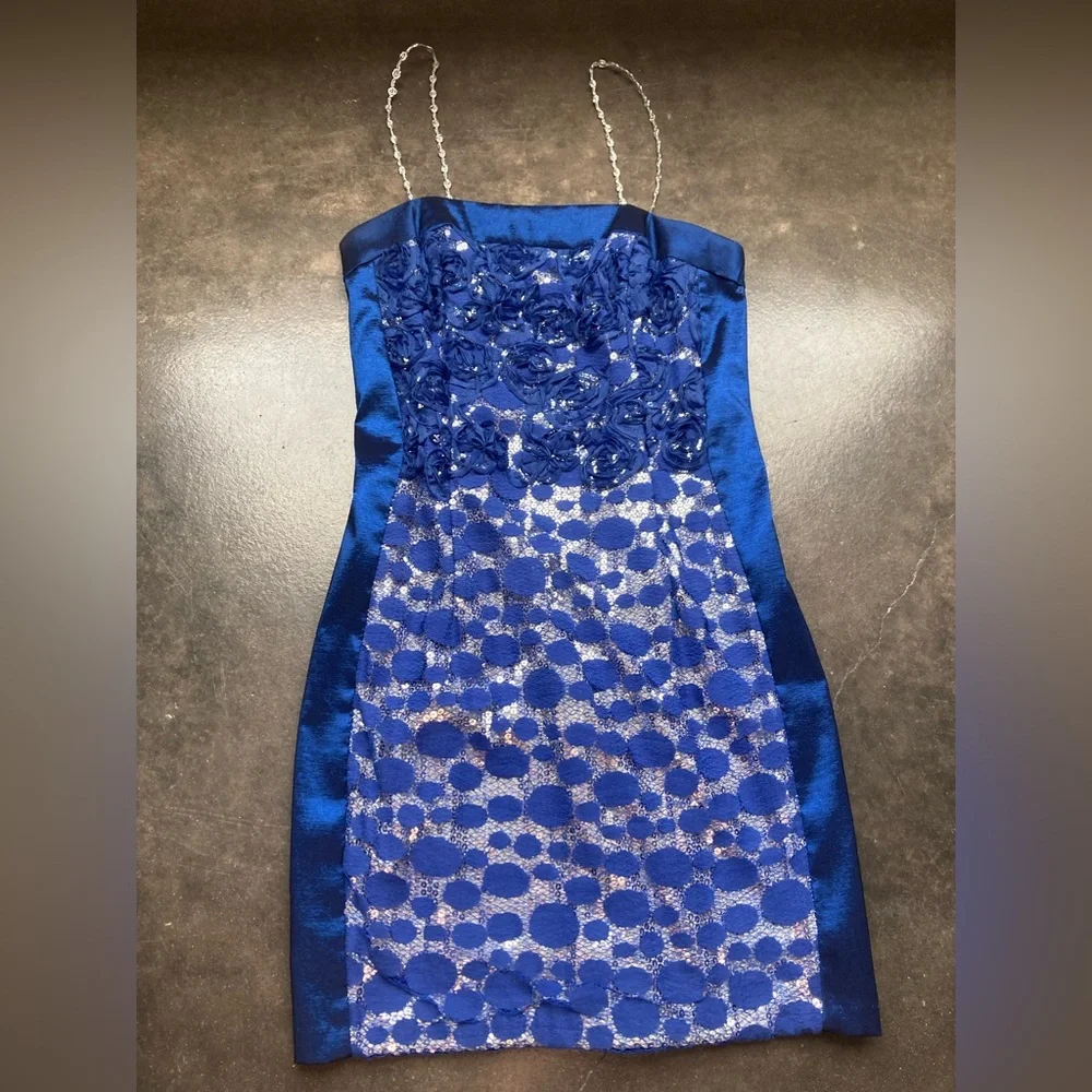 Jessica McClintock Junior’s Women’s Rose Seuqin Dress - SIZE 8 - Picture 5 of 13